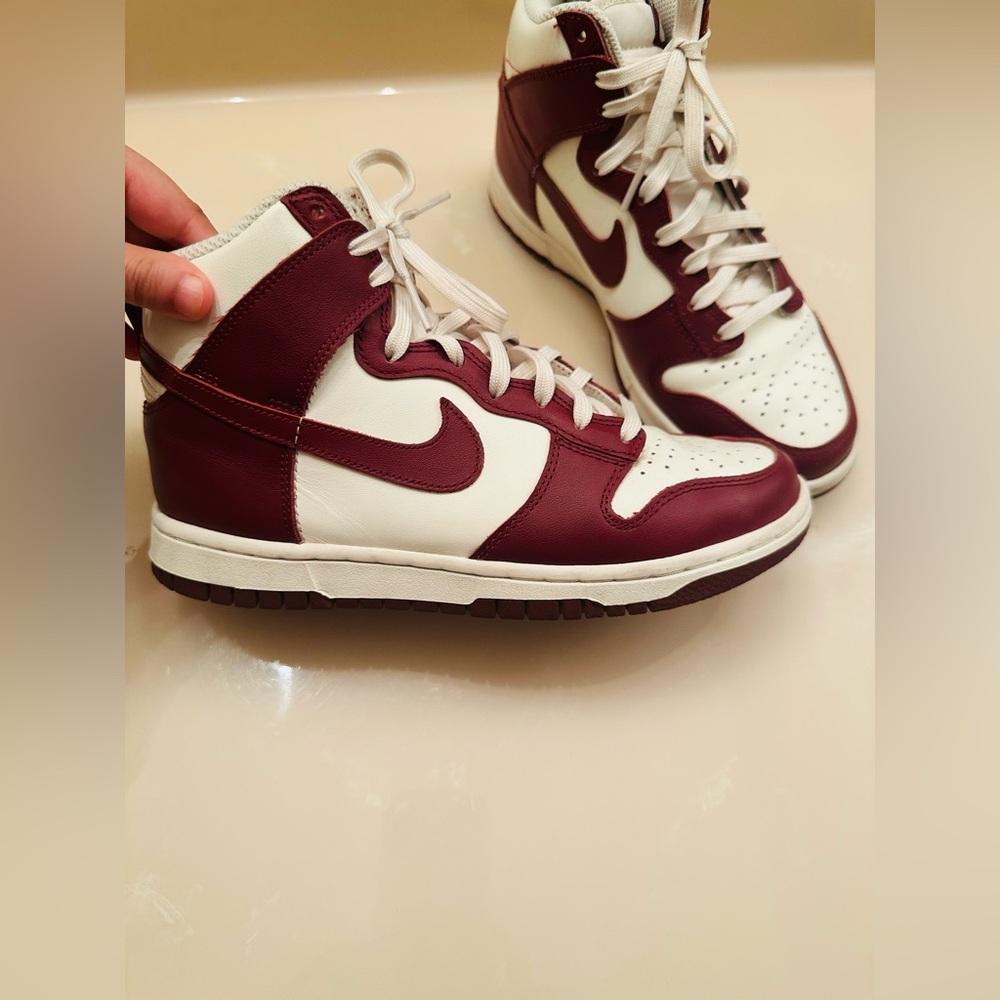 Nike dunks high $160 Sail/Team Red-Pale Ivory. Size 6 1/2. Excellent condition. - Picture 6 of 14